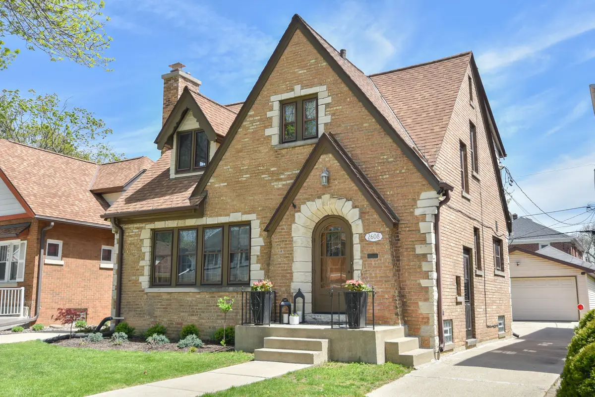2608 N 71st St, Wauwatosa, WI 53213 - #1