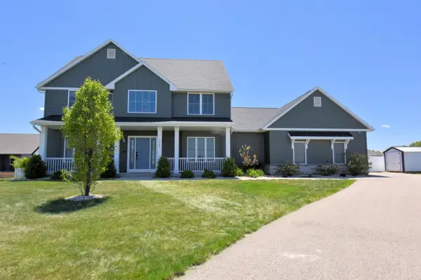 3184 S Warbler Ct, Beloit, WI 53511