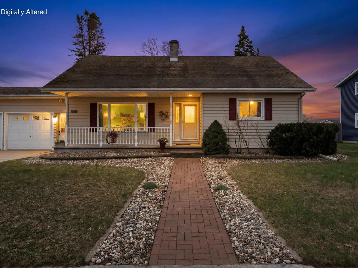 2511 36th Pl, Two Rivers, WI 54241 - #1
