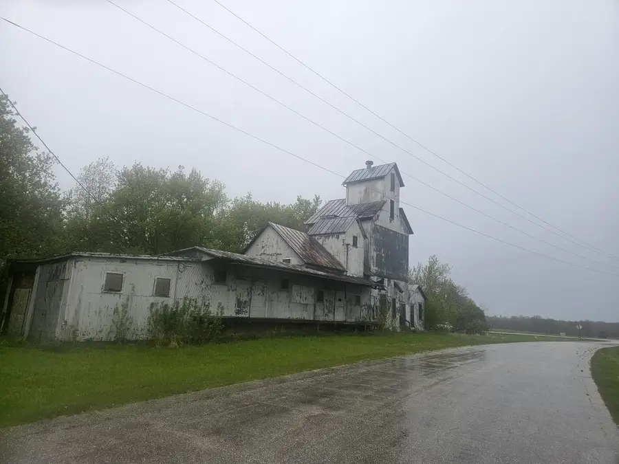 3812 Elevator Rd, Cato, WI 54230 - #3