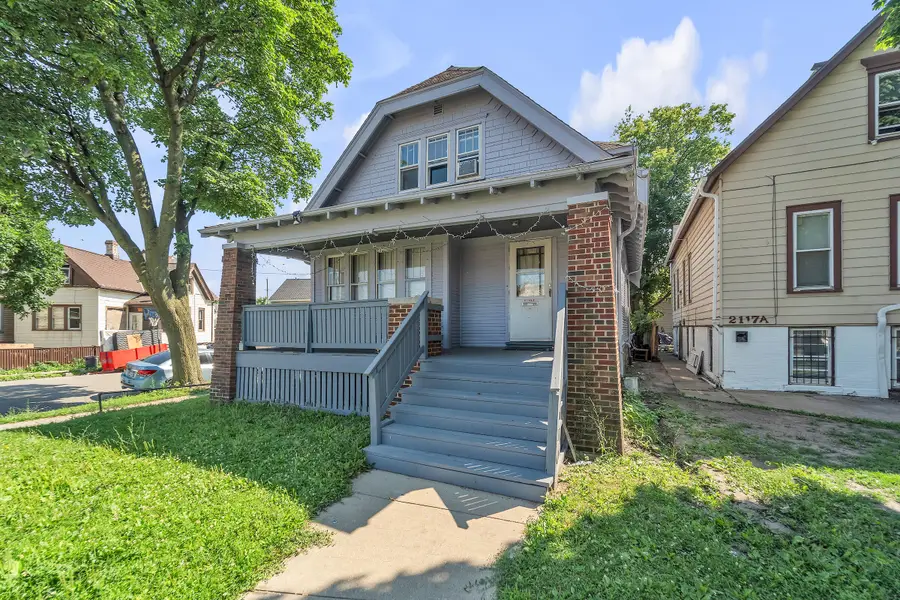 2111 W Burnham St, Milwaukee, WI 53204 - #2