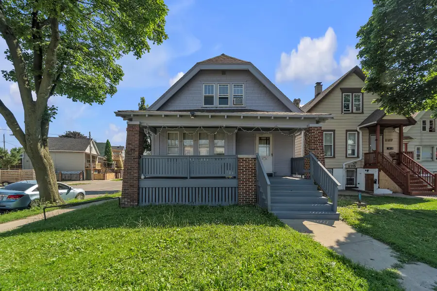 2111 W Burnham St, Milwaukee, WI 53204 - #3