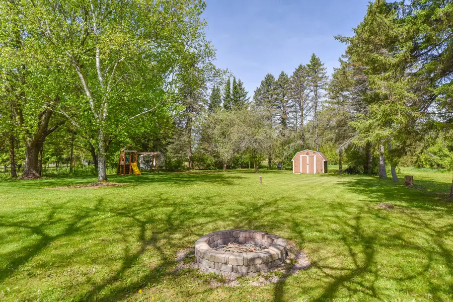 36640 Prairie Dr, Summit, WI 53066 - #3