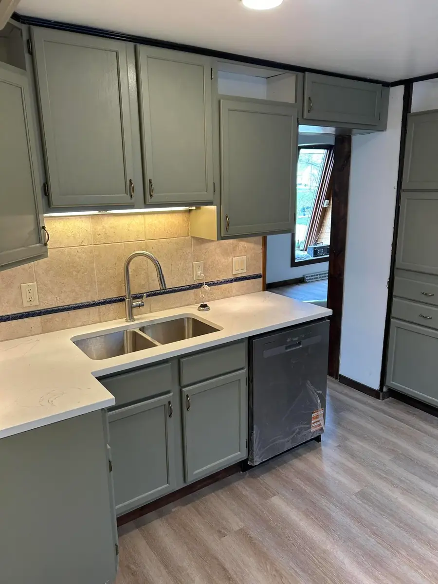 419 Hayes Ave, Racine, WI 53405 - #3