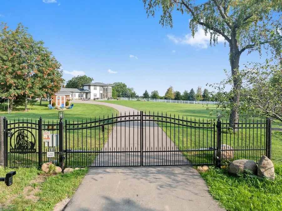 W1940 County Road D, Spring Prairie, WI 53105 - #3