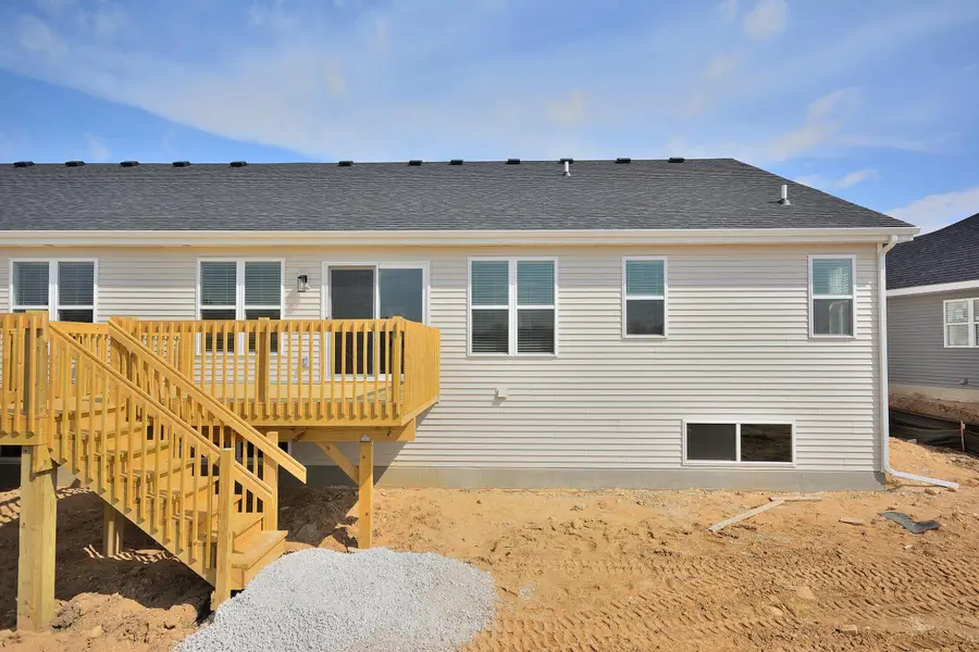 1057 Elderberry Rd, Oconomowoc, WI 53066 - #2