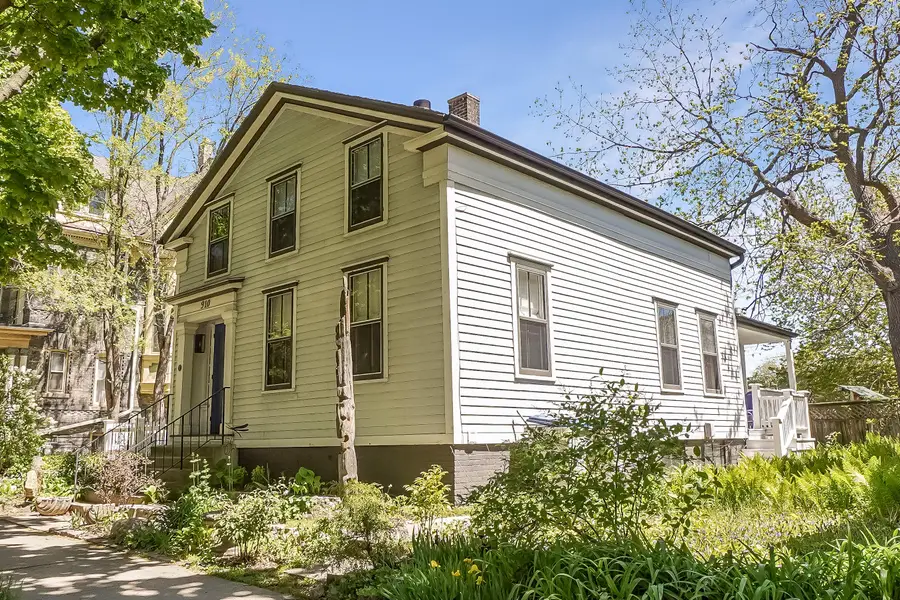 910 S 3rd St, Milwaukee, WI 53204 - #2