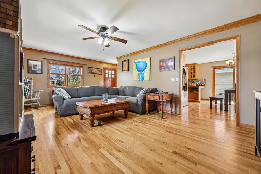 1112 Durango Dr, Hartford, WI 53027 - #2