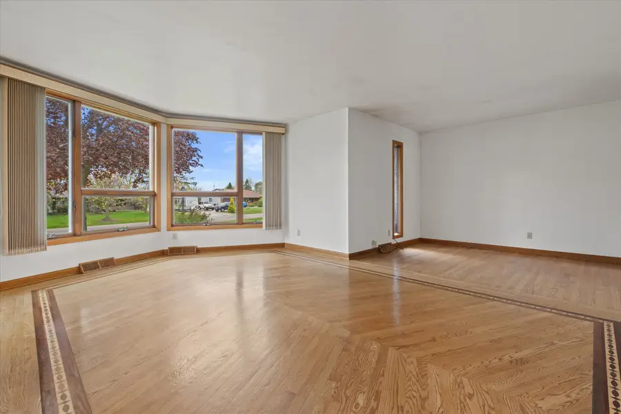 3182 Kettle Moraine Pkwy, Richfield, WI 53033 - #3