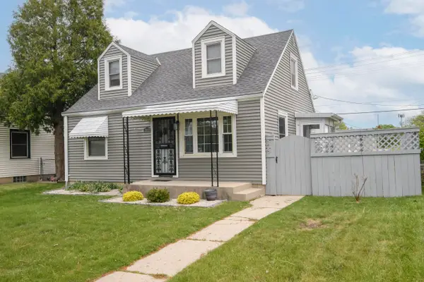 3322 N 77th St, Milwaukee, WI 53222