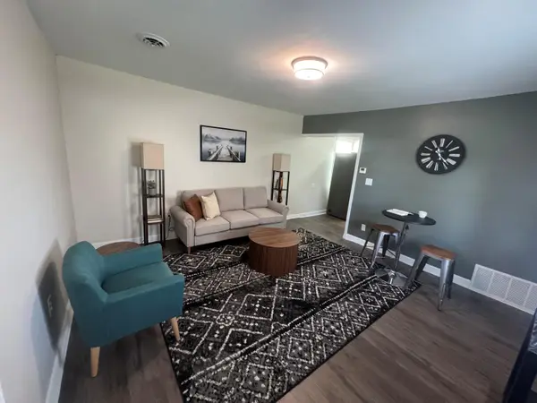 709 Dexter St, Madison, WI 53704