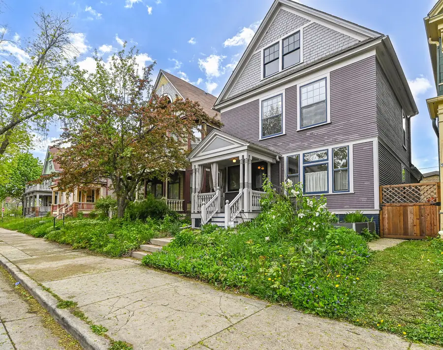 934 N 29th St, Milwaukee, WI 53208 - #2