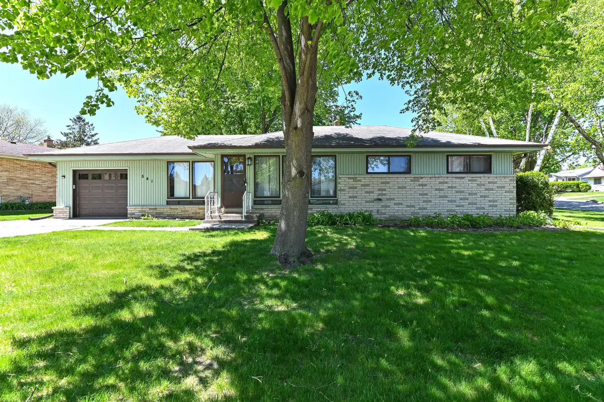 541 N 109th St, Wauwatosa, WI 53226 - #1