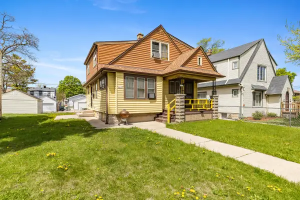 4617 N 24th St, Milwaukee, WI 53209
