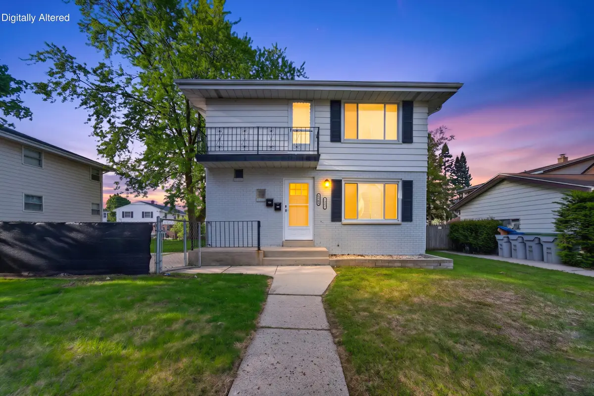 8937 W Tripoli Ave, Milwaukee, WI 53228 - #1
