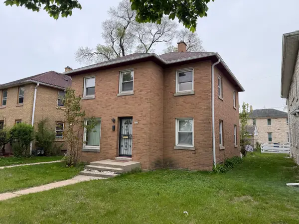 3725 W Capitol Dr, Milwaukee, WI 53216