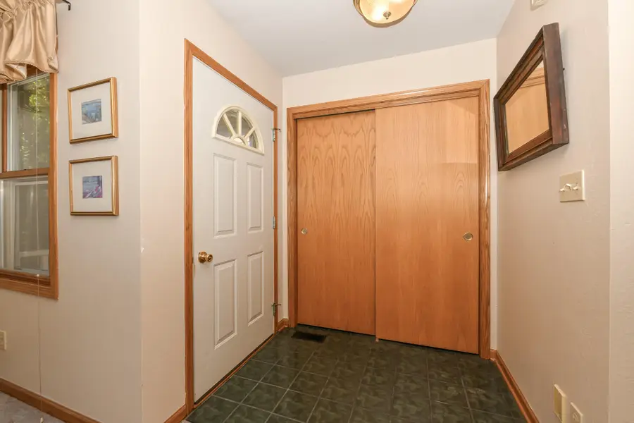 N27W26410 Christian Ct, Pewaukee, WI 53072 - #3