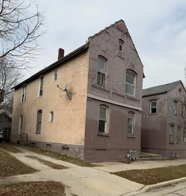 1840 N Wisconsin St, Racine, WI 53402 - #3