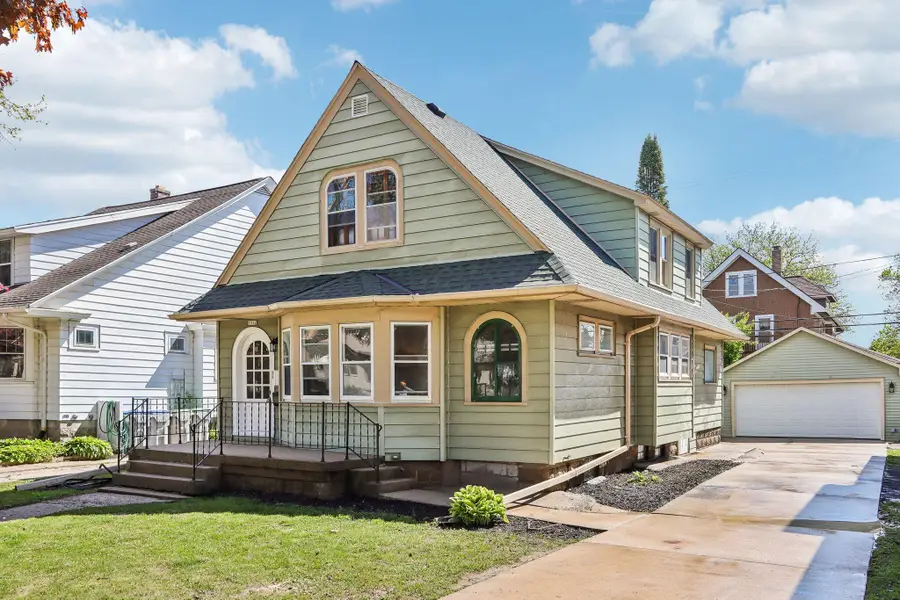 1532 N 58th St, Milwaukee, WI 53208 - #3