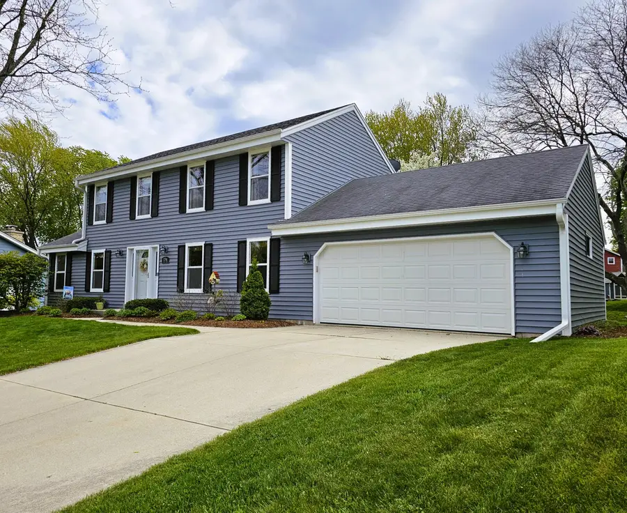 1791 Linden St, Grafton, WI 53024 - #2
