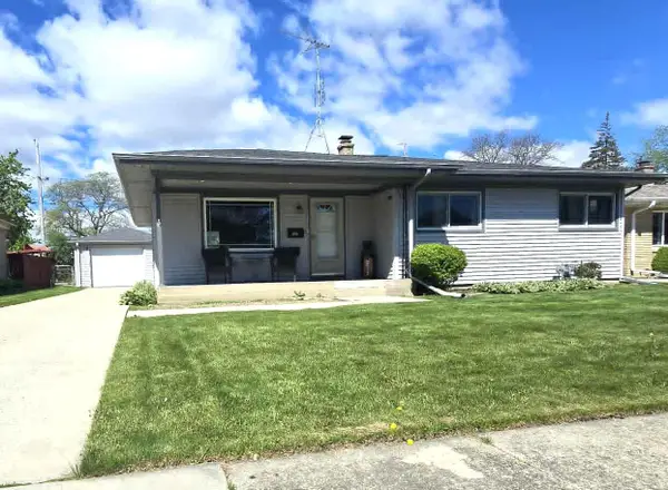 1930 Saturn Ave, Racine, WI 53404