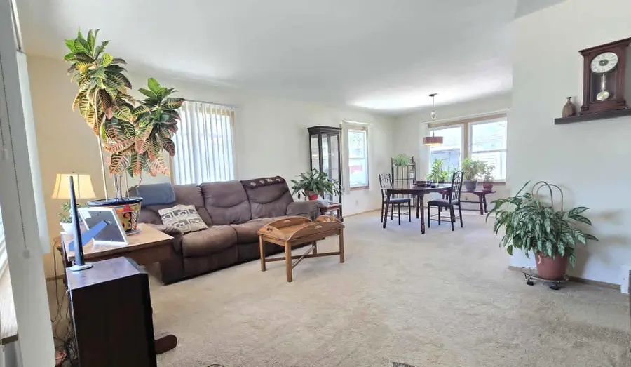1930 Saturn Ave, Racine, WI 53404 - #3