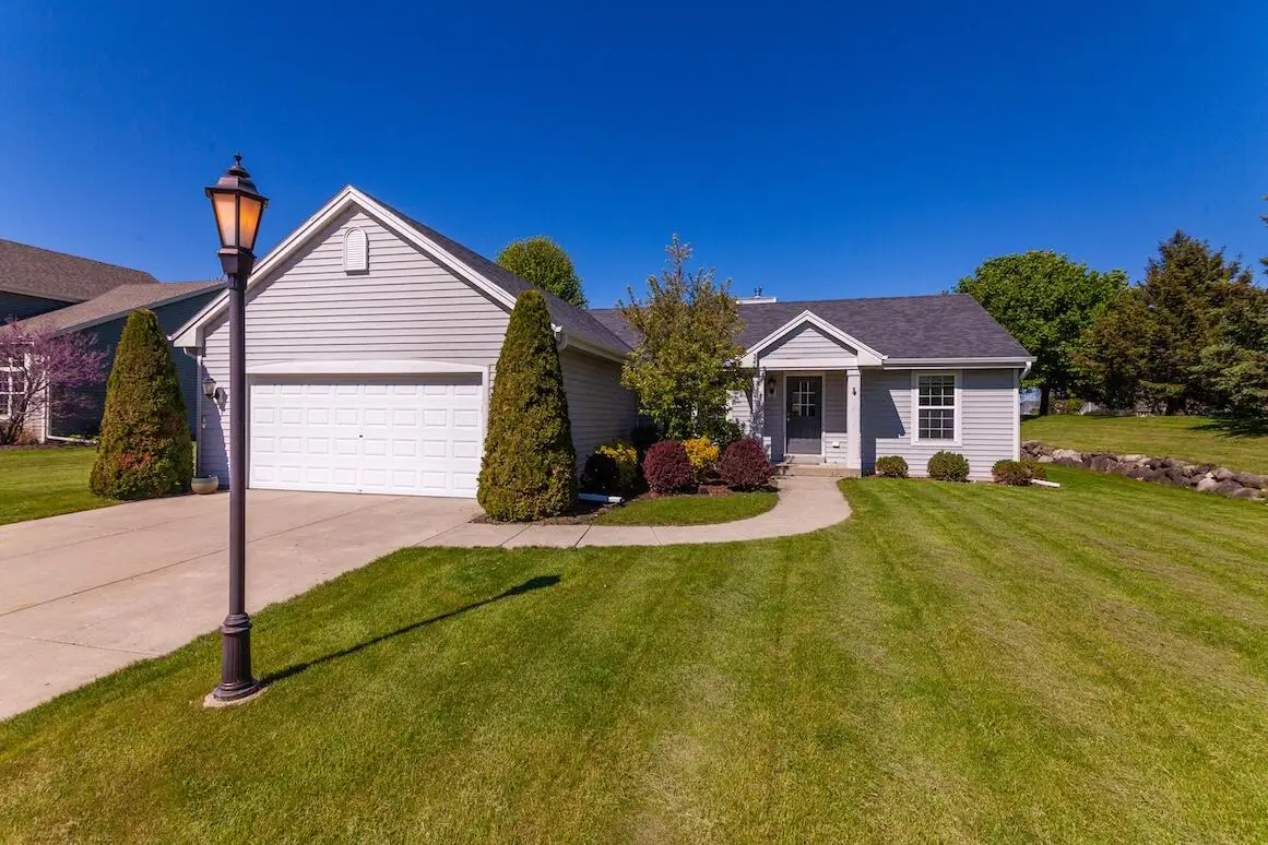 1280 Wrenfield Way, Oconomowoc, WI 53066 - #1