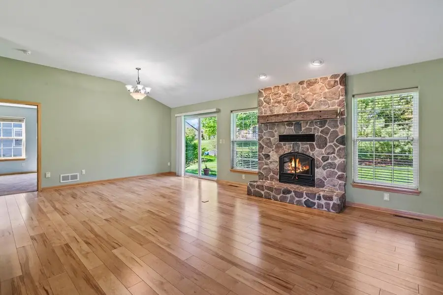 1280 Wrenfield Way, Oconomowoc, WI 53066 - #3