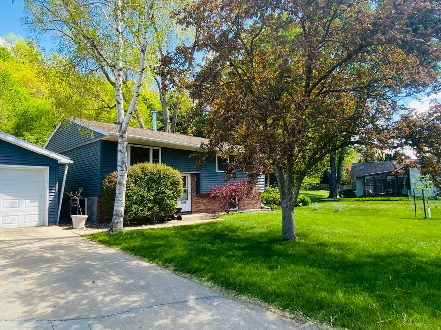 4001 Starlite Dr, Shelby, WI 54601 - #3