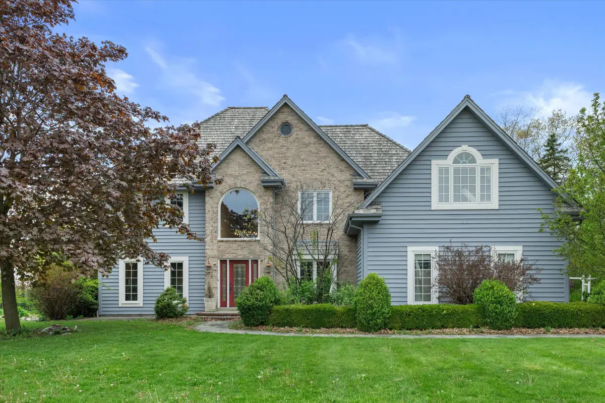 4715 Hasting Dr, Brookfield, WI 53045 - #1