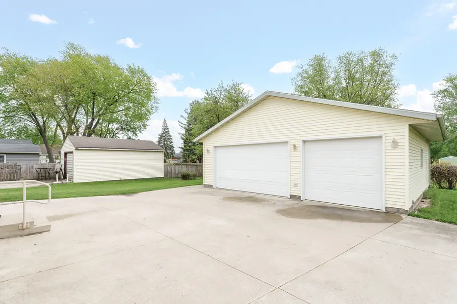 105 Clark St, Watertown, WI 53094 - #2