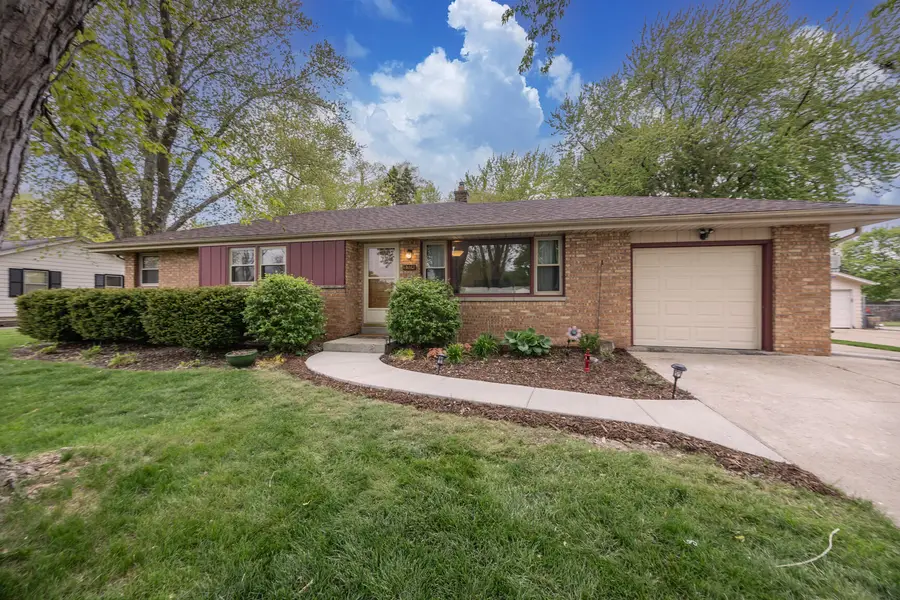 5324 W Wabash Ave, Brown Deer, WI 53223 - #2