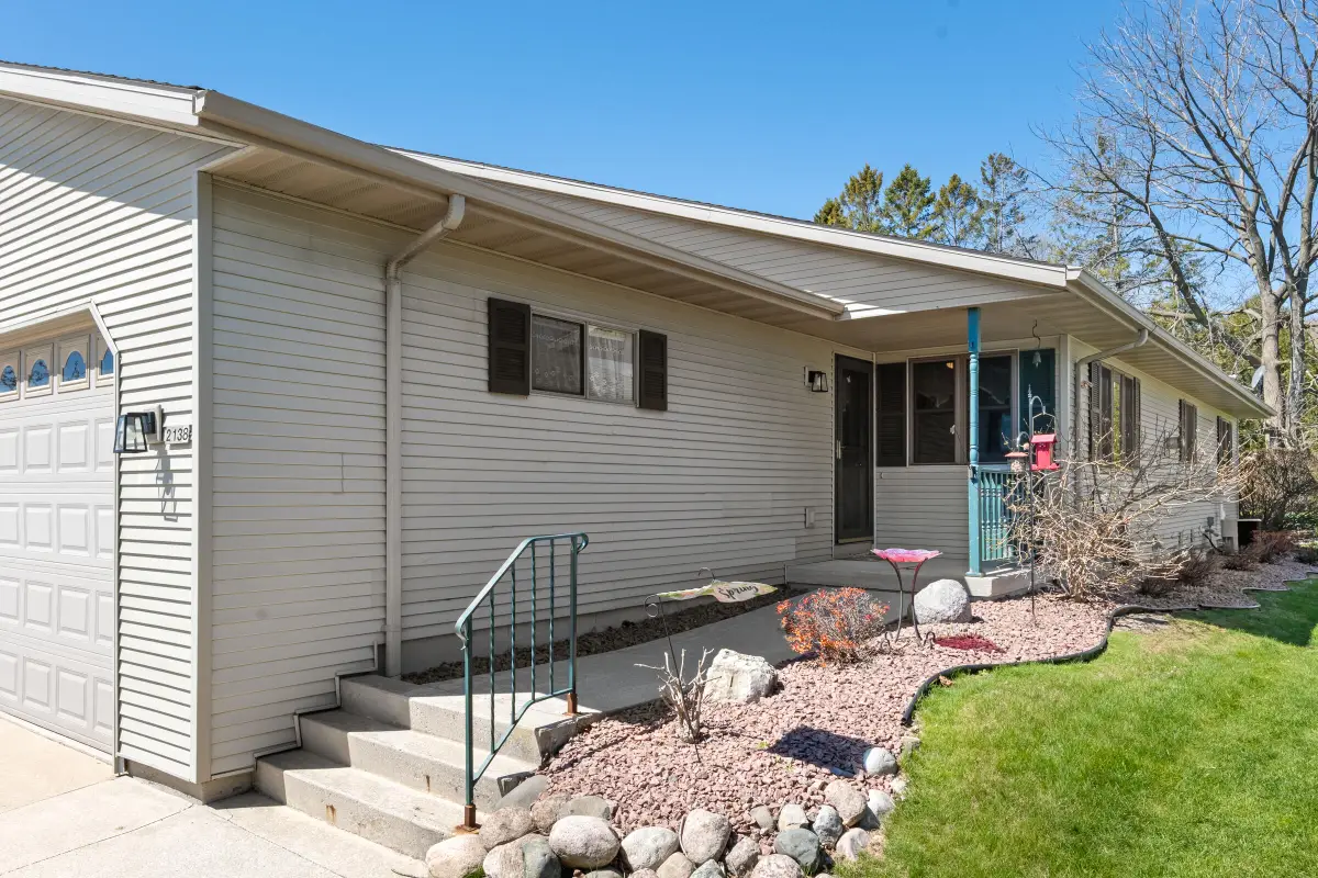 2138 S 22nd St, Manitowoc, WI 54220 - #1