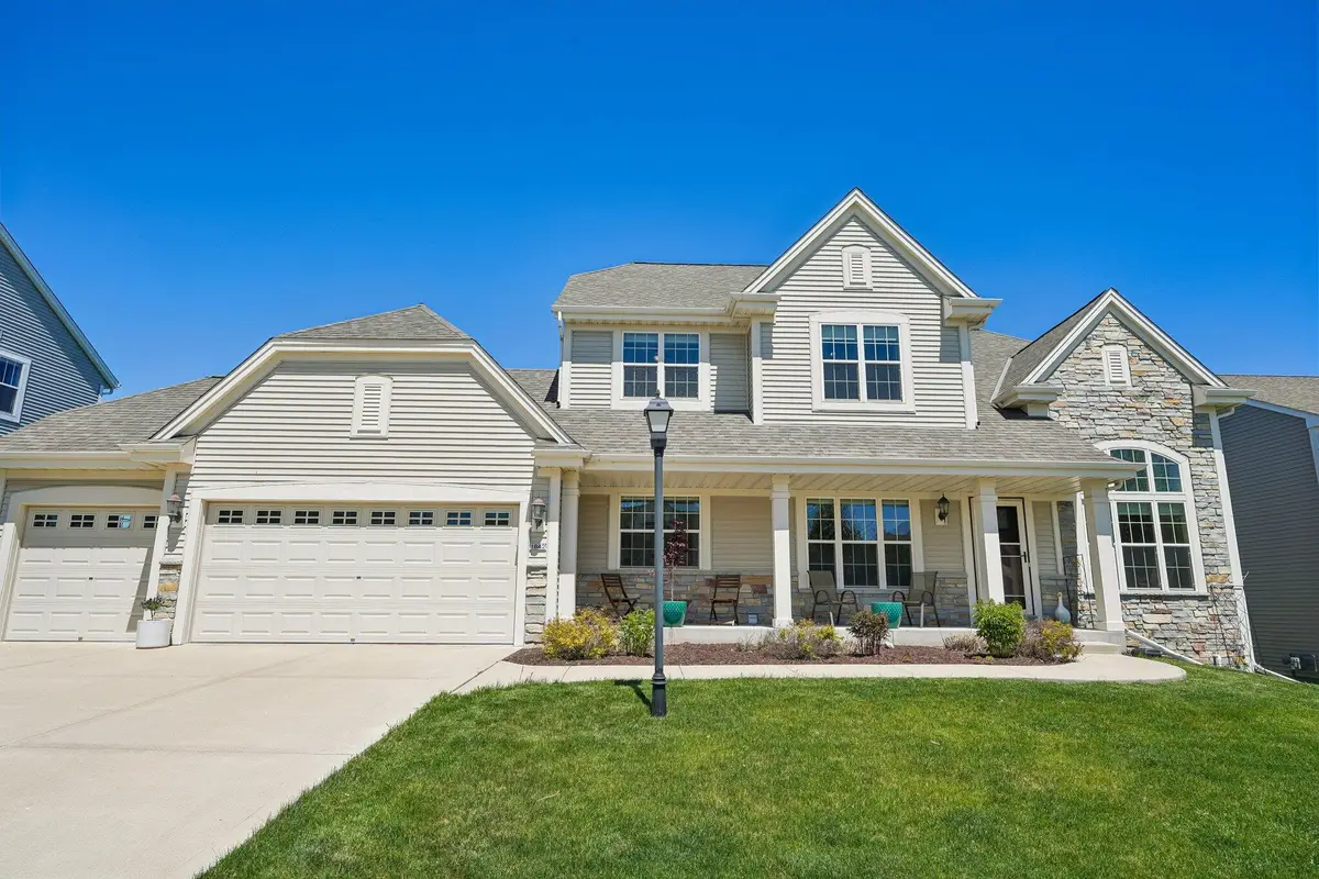 1842 Windrush Dr, Port Washington, WI 53024 - #1