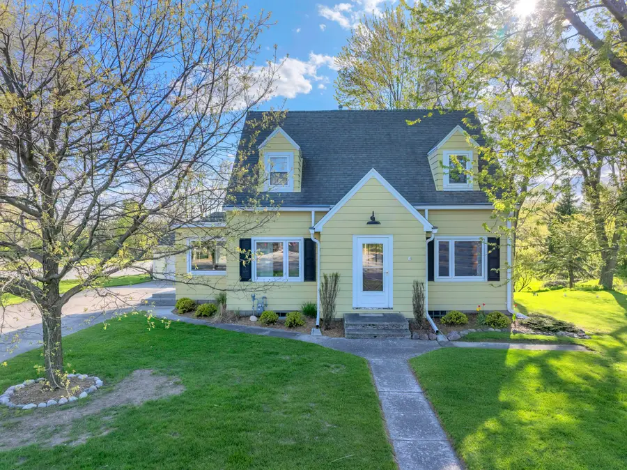 12228 Marken Rd, Meeme, WI 53042 - #2