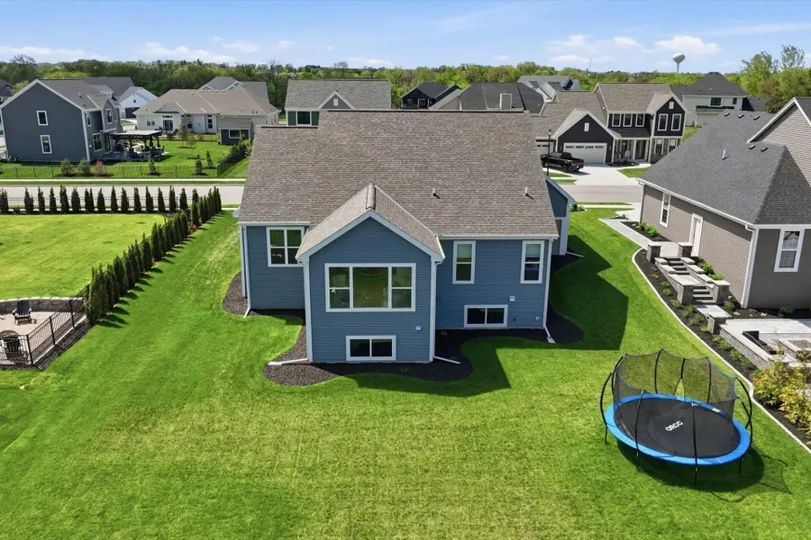 1242 Green Tree Dr, Oconomowoc, WI 53066 - #3