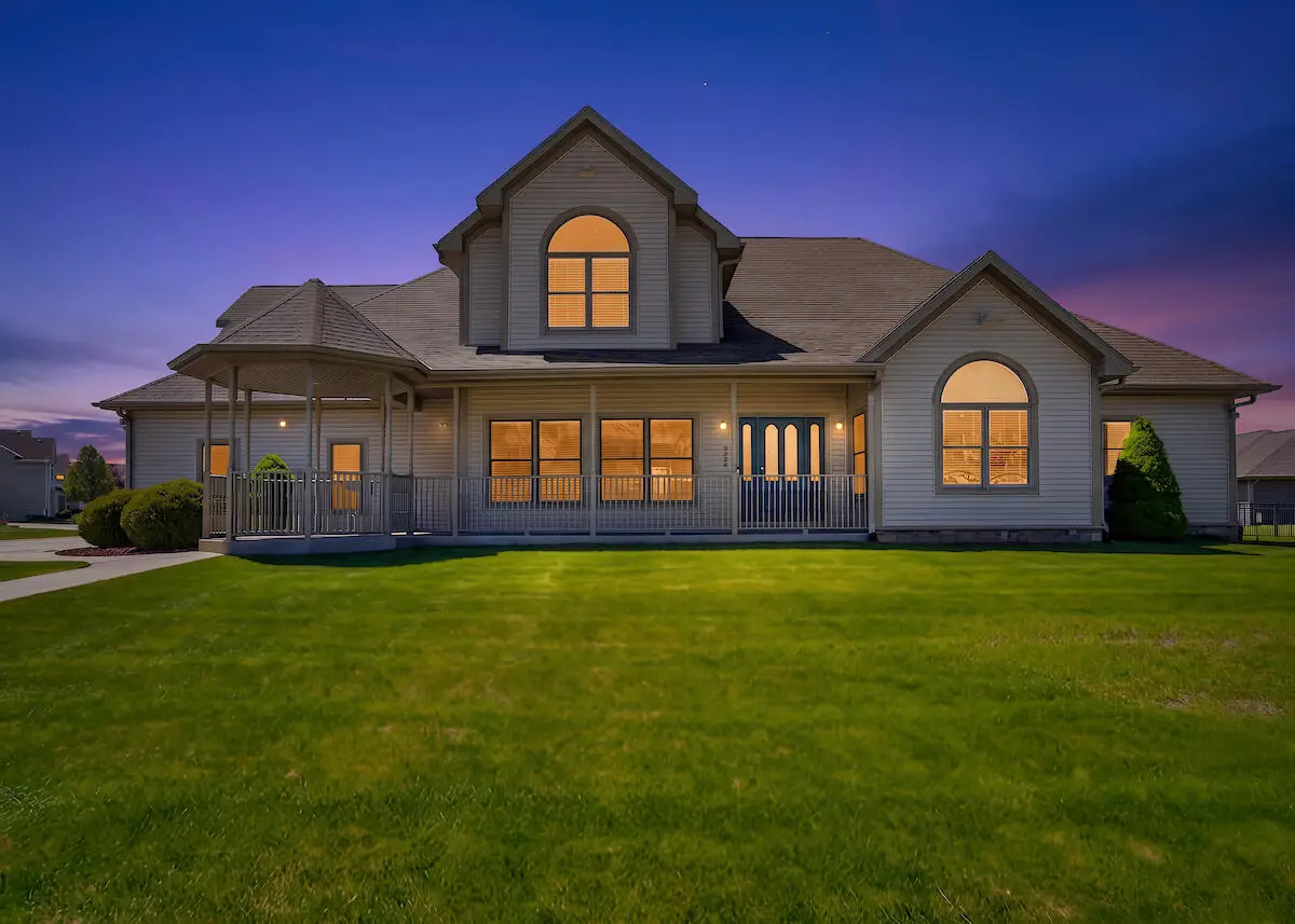 2726 Avalon Ct, Mount Pleasant, WI 53406 - #1