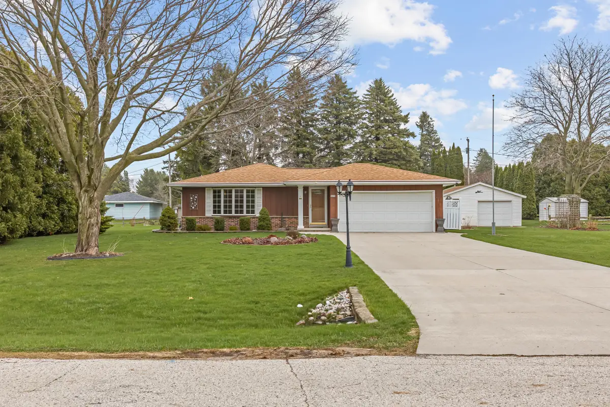 4319 N 50th St, Sheboygan, WI 53083 - #1