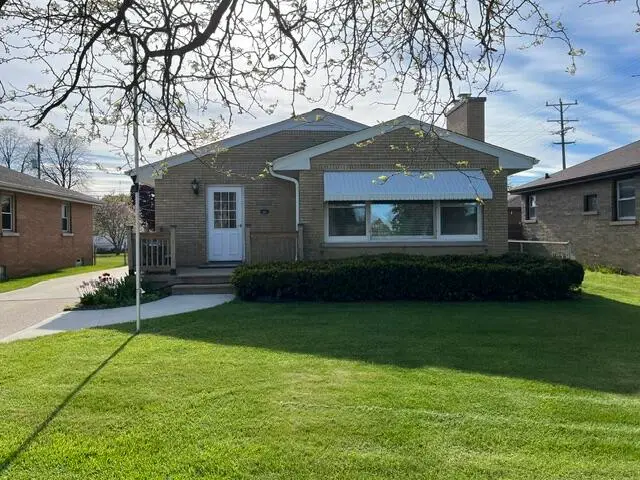 3506 Sheridan Rd, Kenosha, WI 53140 - #1