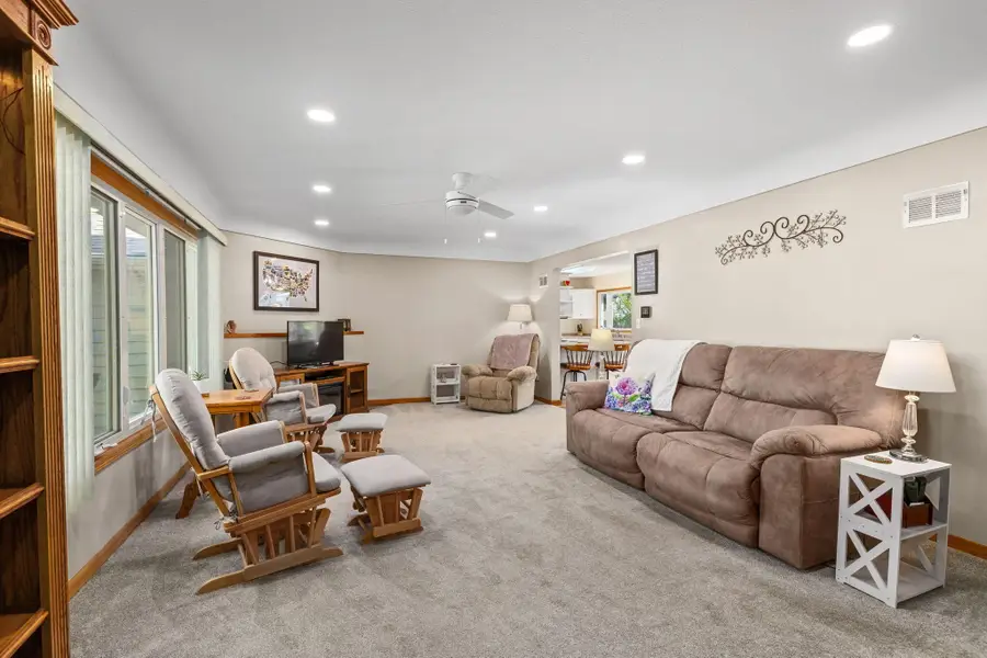 2247 Sisson Dr, La Crosse, WI 54601 - #3