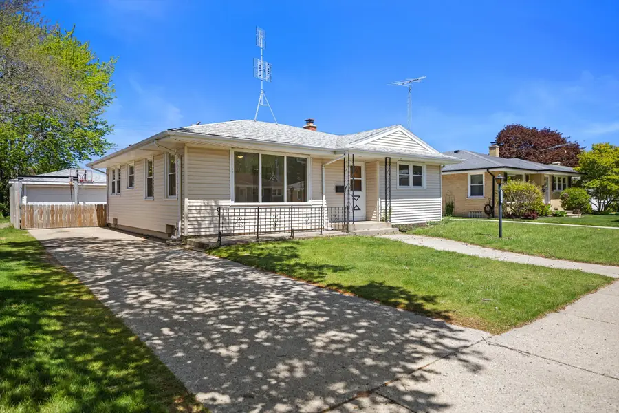 1514 22nd St, Kenosha, WI 53140 - #2