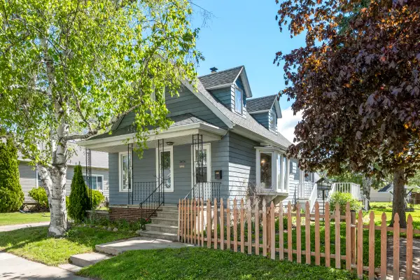 1416 Cedar St, Oshkosh, WI 54901