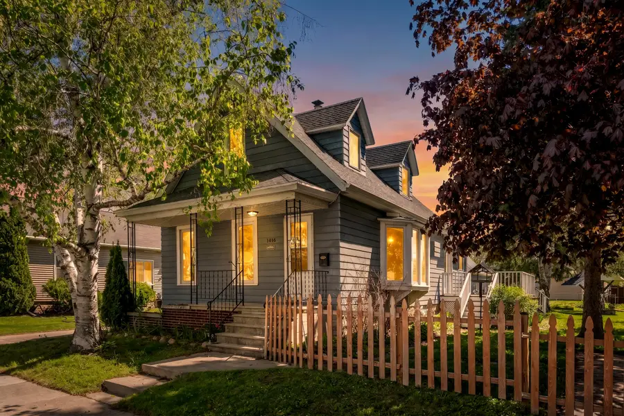 1416 Cedar St, Oshkosh, WI 54901 - #2