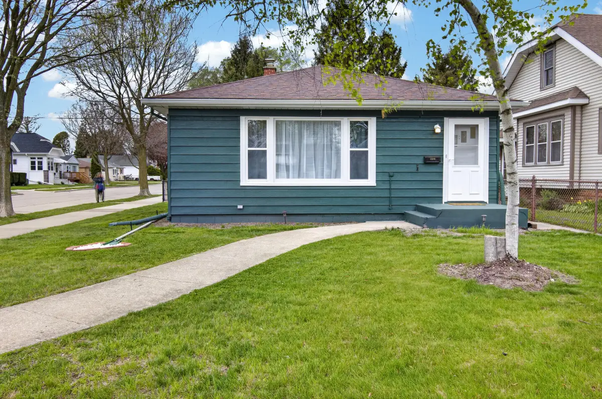 2300 Geneva St, Racine, WI 53402 - #1