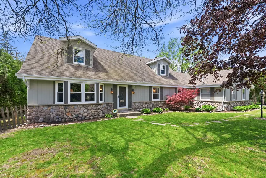 W169N9873 Nigbor Dr, Germantown, WI 53022 - #2