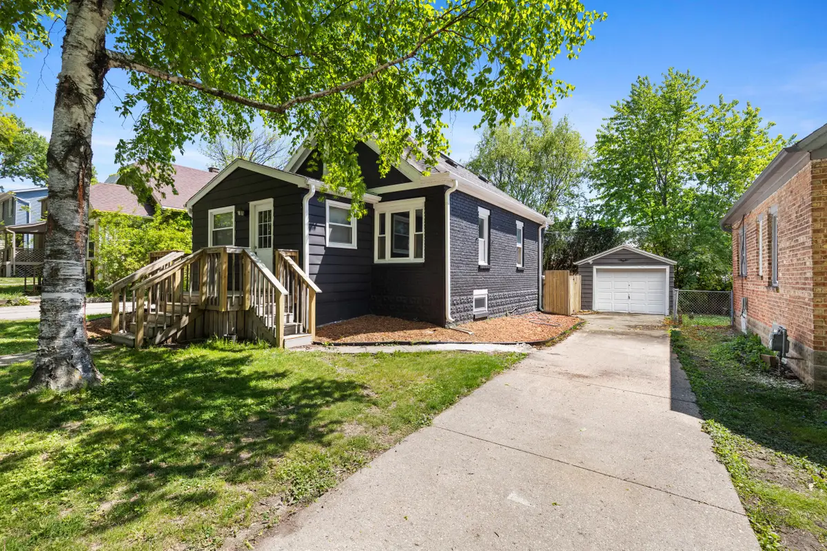 606 S 94th Pl, Milwaukee, WI 53214 - #1