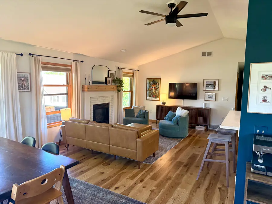 4230 Cliffside Dr, La Crosse, WI 54601 - #3