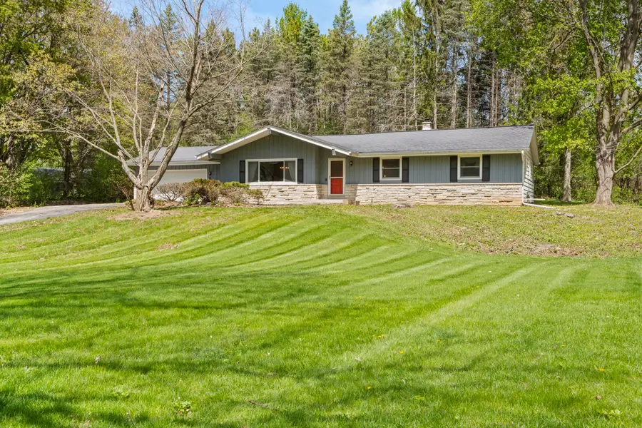N9W31078 Concord Ct, Delafield, WI 53018 - #2