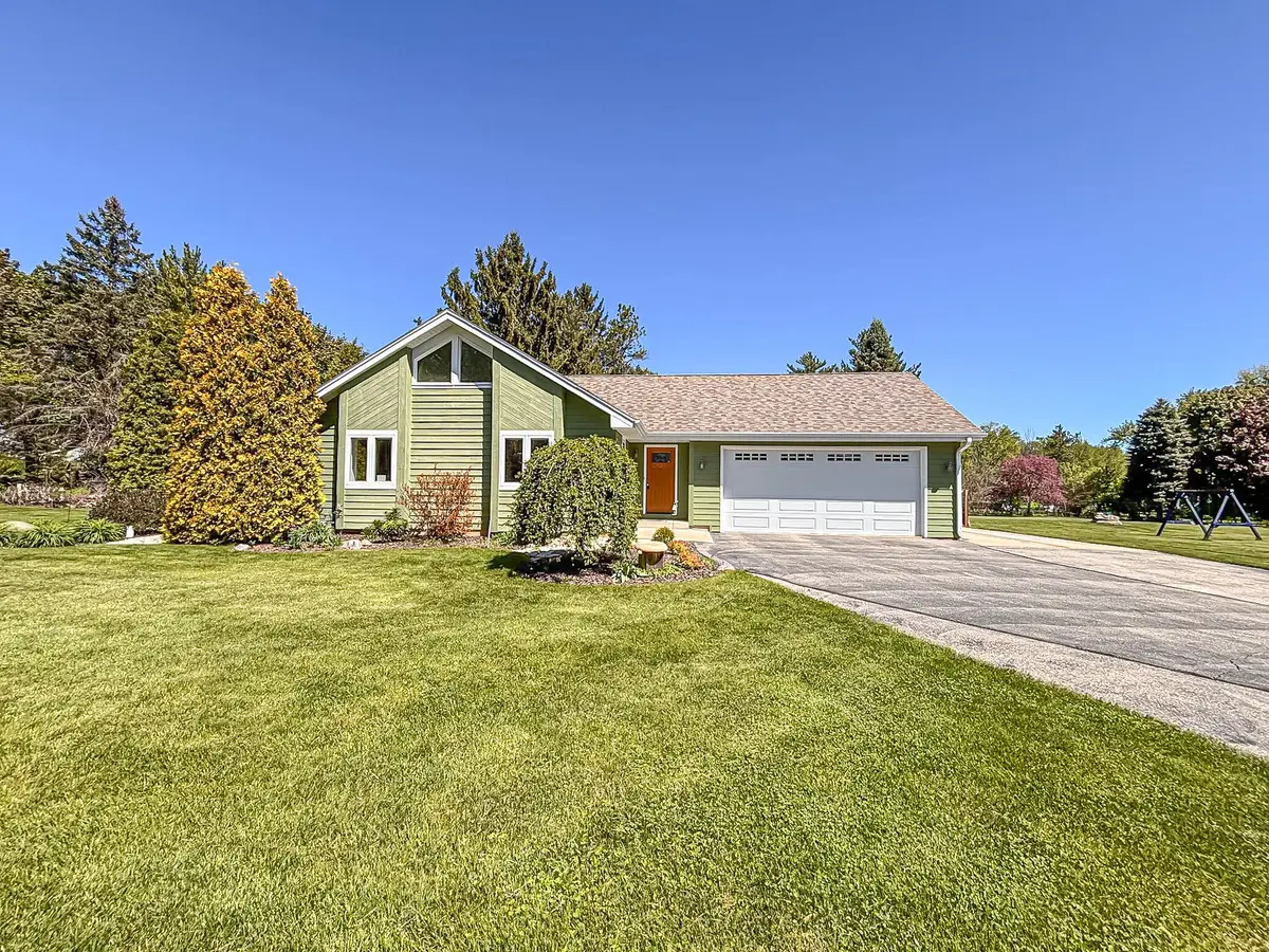 S50W30750 Walnut St, Genesee, WI 53149 - #1