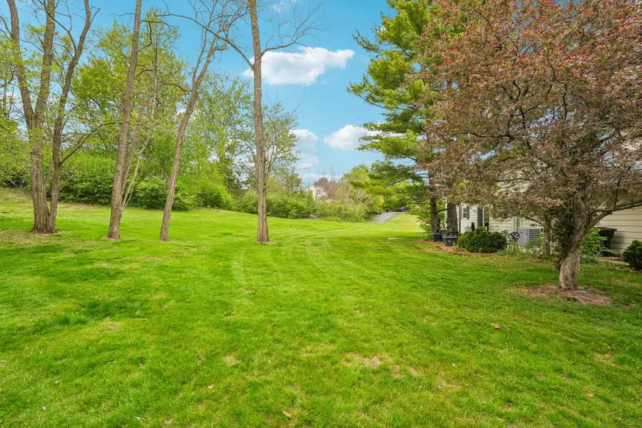 W326S7751 Squire Ln, Mukwonago, WI 53149 - #2